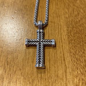 David Yurman Chevron Cross Pendant in Sterling Silver with 22” box chain